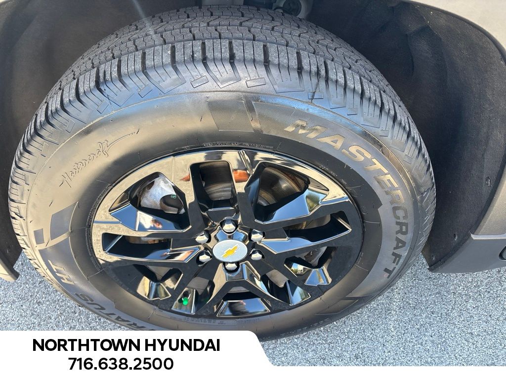 2023 Chevrolet Traverse LS - Photo 36