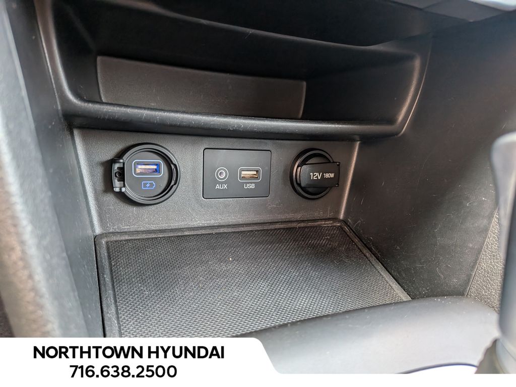 2020 Hyundai Kona SEL - Photo 15