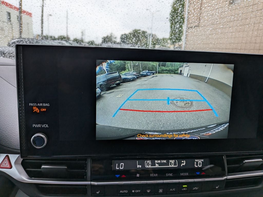 2026 Toyota Sienna XLE - Photo 20