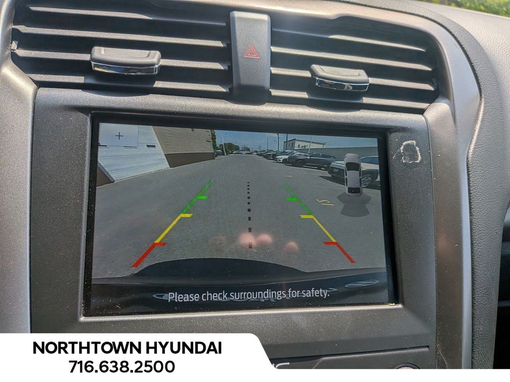 2020 Ford Fusion SE - Photo 21