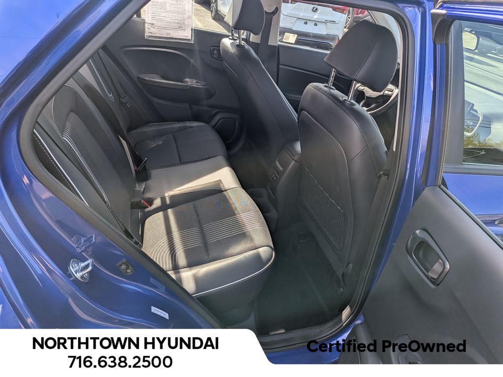 2025 Hyundai Venue Limited - Photo 36