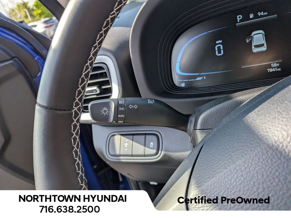 2025 Hyundai Venue Limited - Photo 30