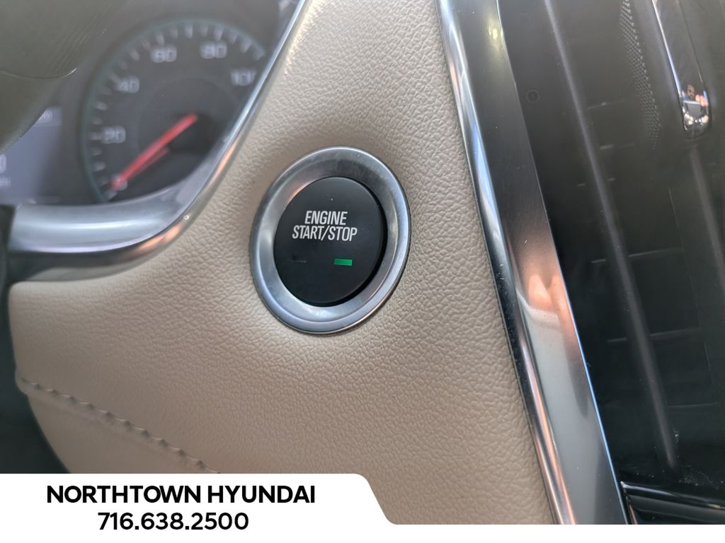 2023 Chevrolet Traverse LS - Photo 17