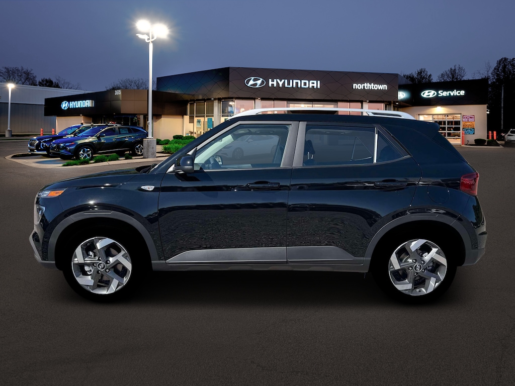 New 2026 Hyundai Venue SEL SUV