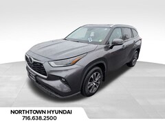 2022 Toyota Highlander XLE SUV