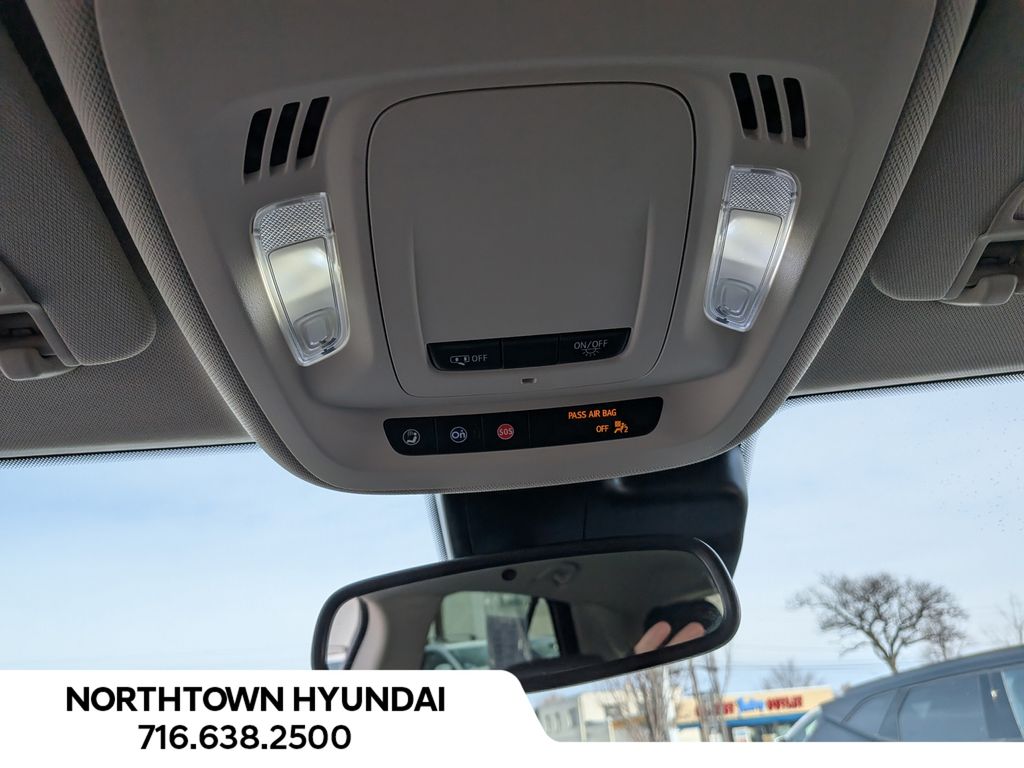 2023 Buick Envision Essence - Photo 23