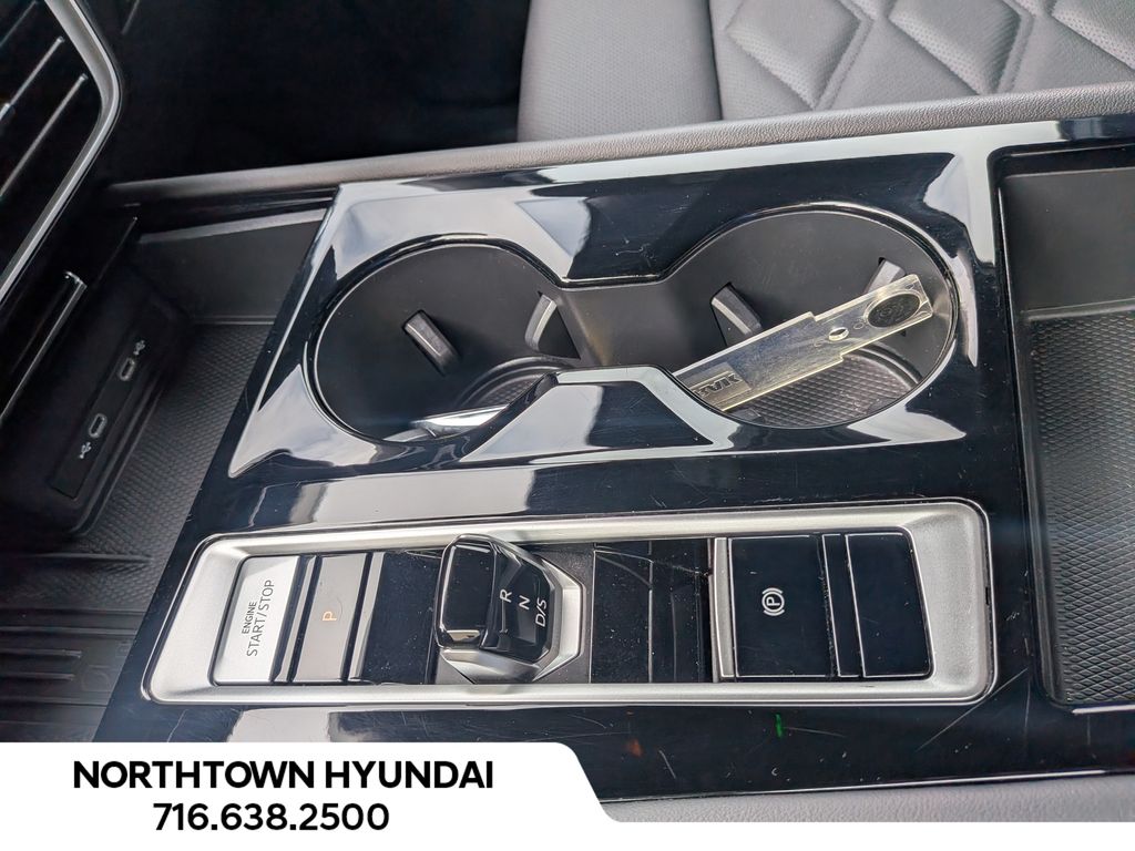 2026 Volkswagen Atlas Cross Sport SE w/Tech - Photo 14