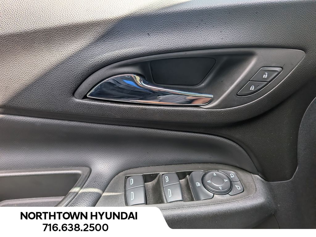 2022 Chevrolet Equinox LT - Photo 26