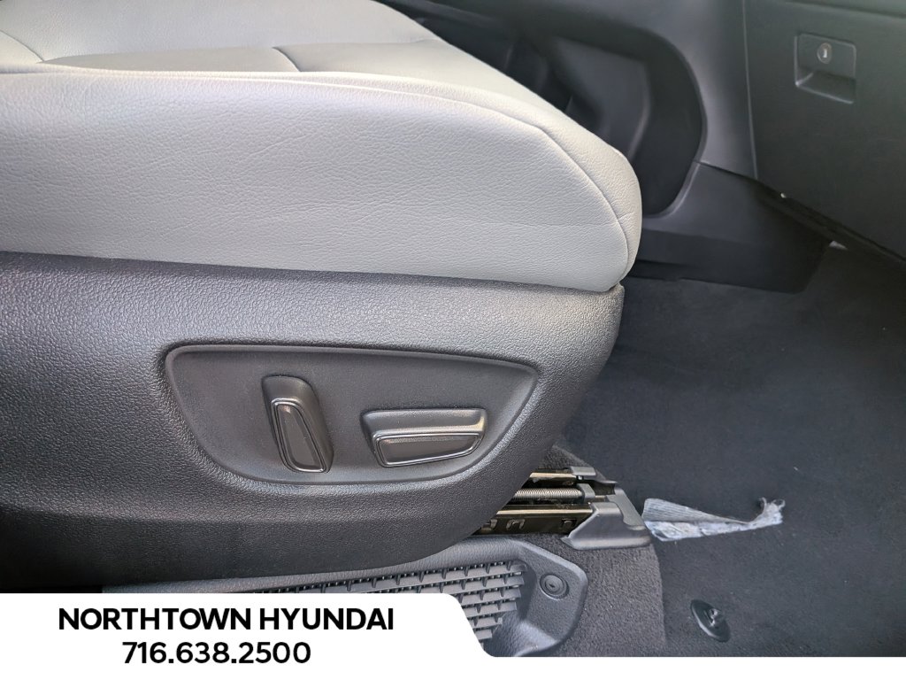 2026 Toyota Sienna XLE - Photo 39