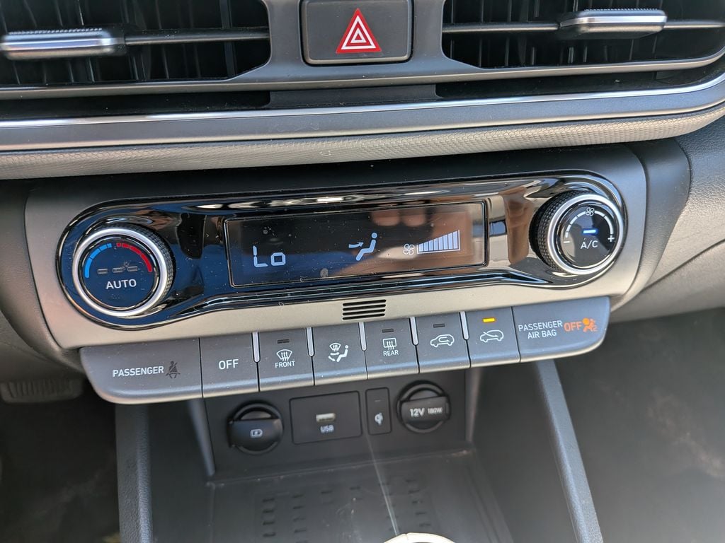 2023 Hyundai Kona SEL - Photo 19