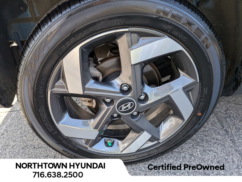 2025 Hyundai Venue Limited - Photo 44