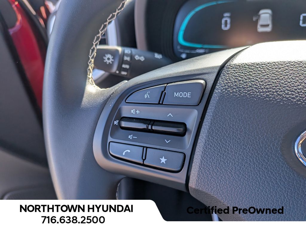 2023 Hyundai Venue Limited - Photo 28