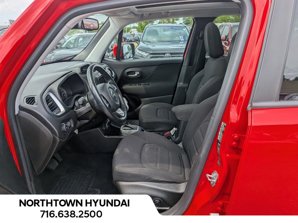 2021 Jeep Renegade Latitude - Photo 10