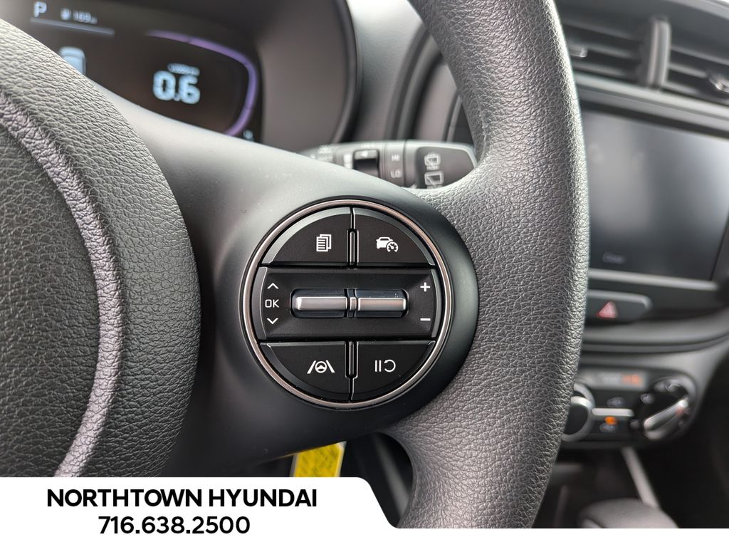 2023 Kia Soul LX - Photo 22