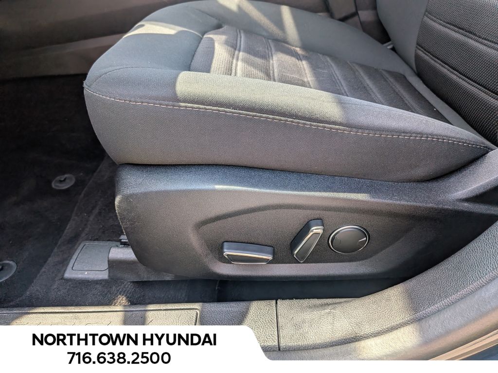 2020 Ford Fusion SE - Photo 31