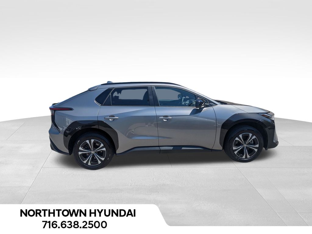 2024 Toyota bZ4X XLE - Photo 12