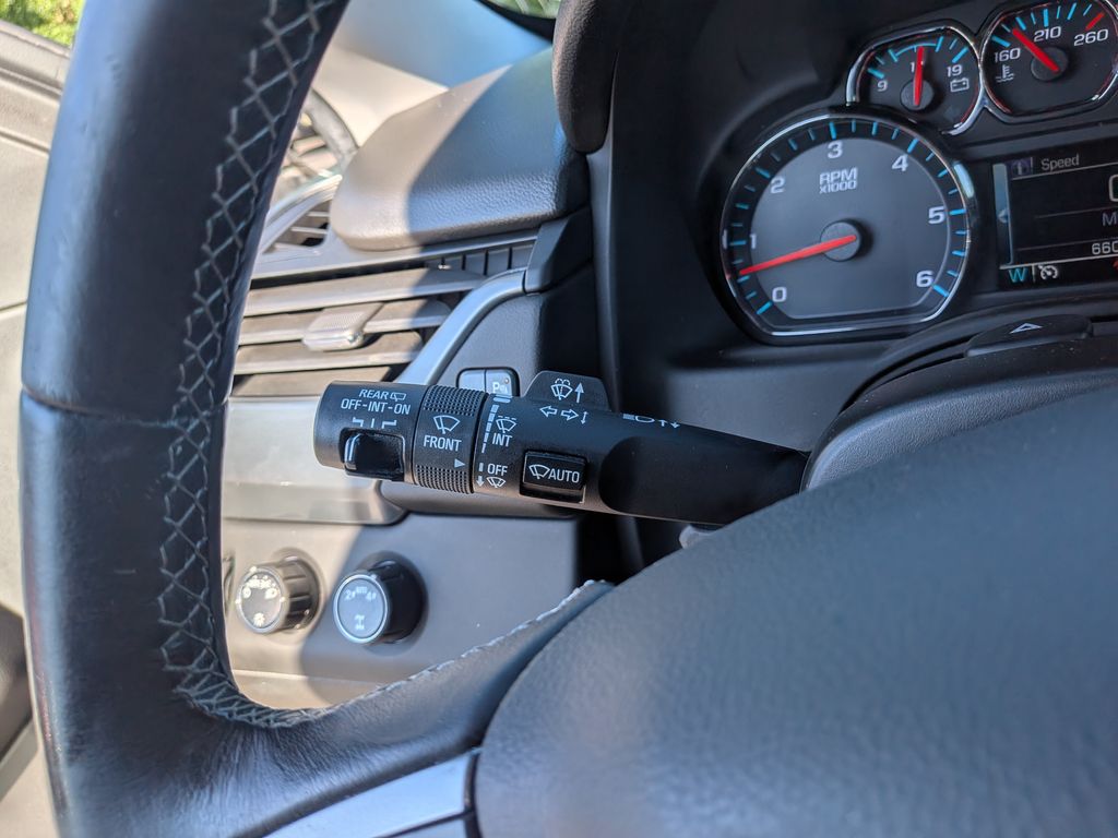 2018 Chevrolet Tahoe LT - Photo 24