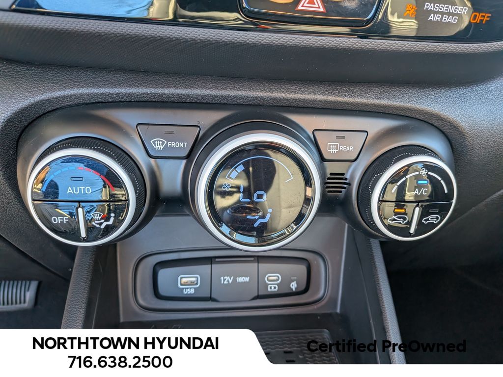 2023 Hyundai Venue Limited - Photo 18