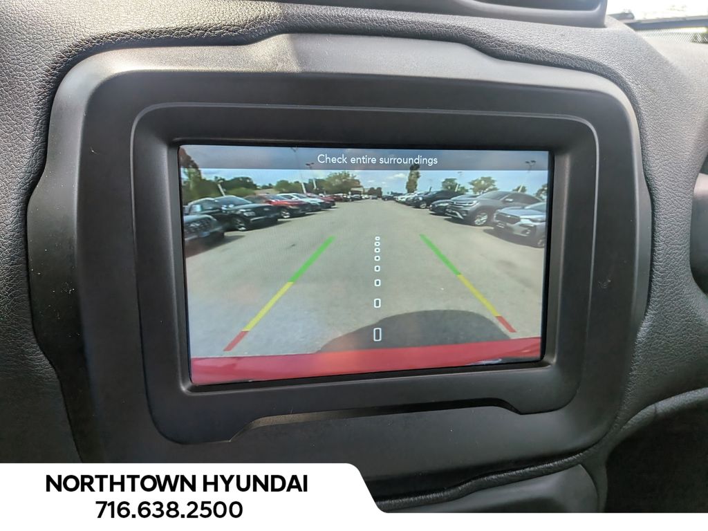 2021 Jeep Renegade Latitude - Photo 19