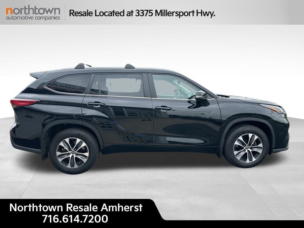Used 2023 Toyota Highlander XLE SUV