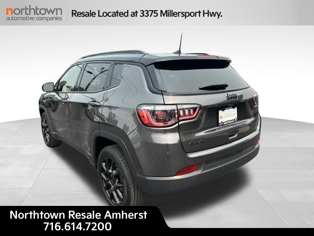 Used 2023 Jeep Compass Latitude SUV
