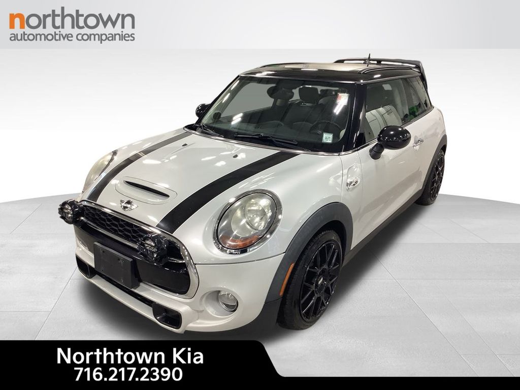 2017 MINI Cooper S's photo