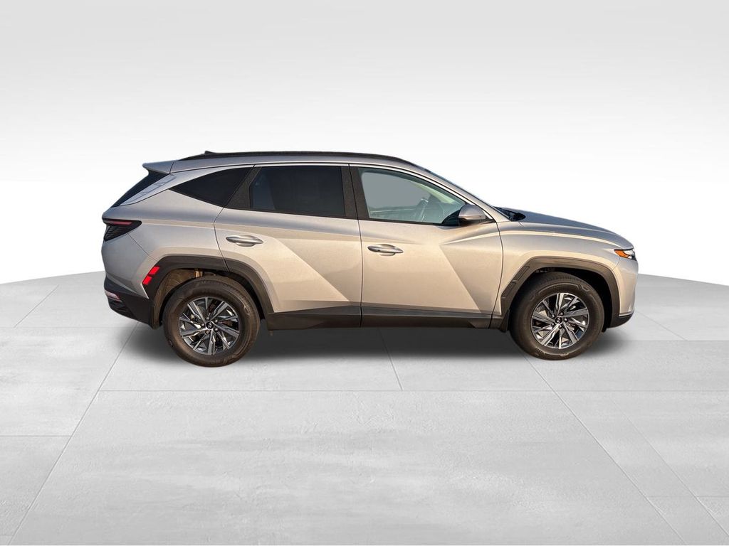 2022 Hyundai Tucson Hybrid Blue photo 2