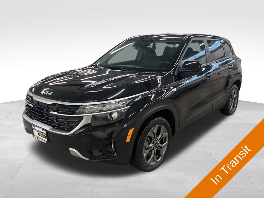 Used 2024 Kia Seltos LX SUV