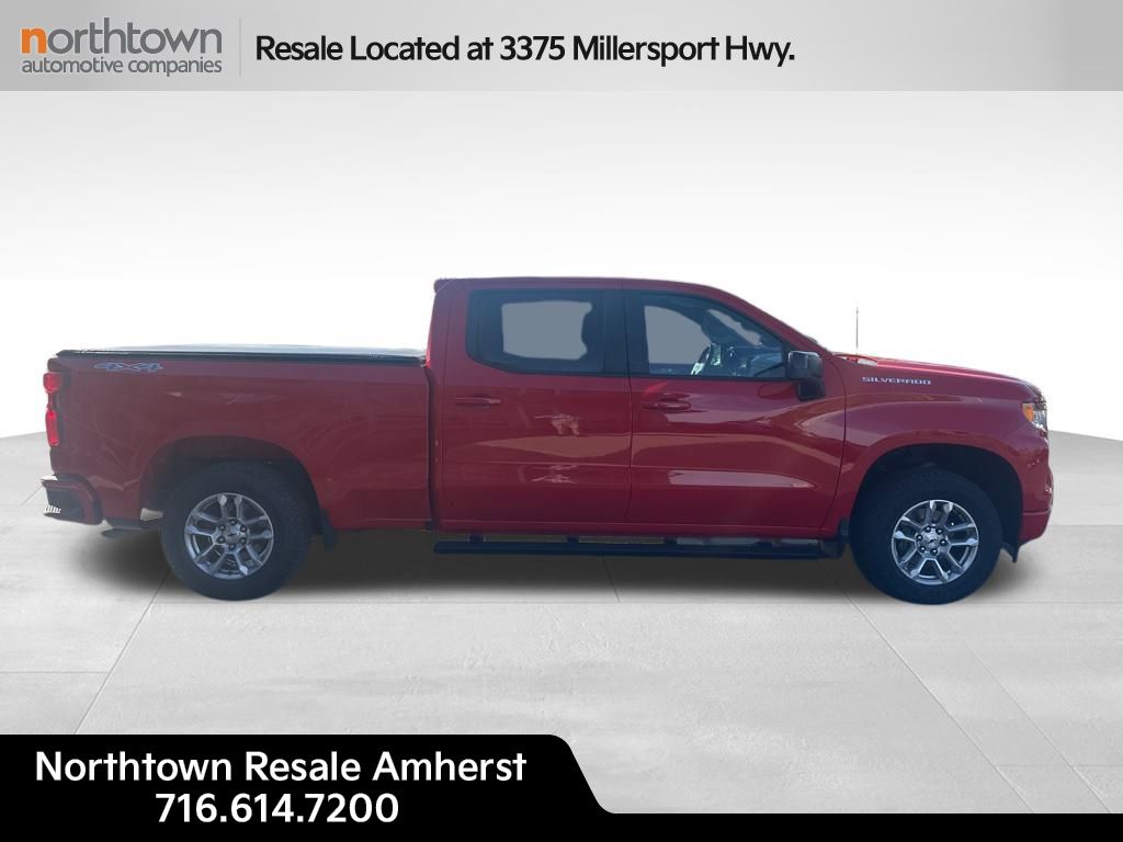 2022 Chevrolet Silverado 1500 RST photo 2
