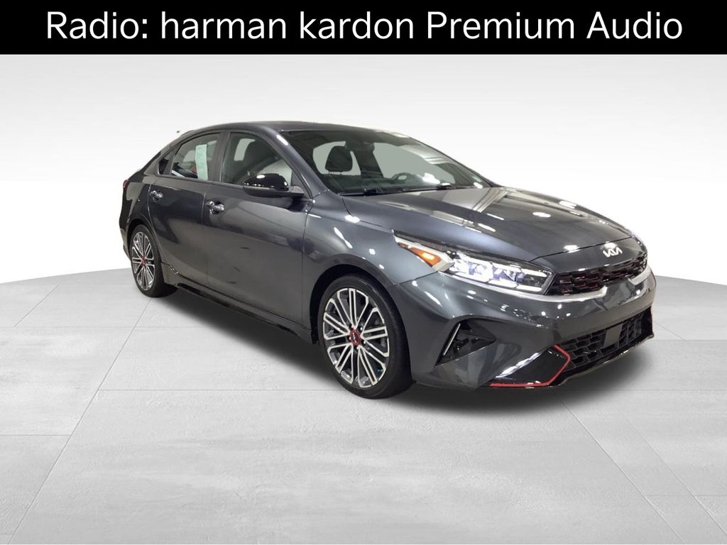 2023 Kia Forte GT photo 3