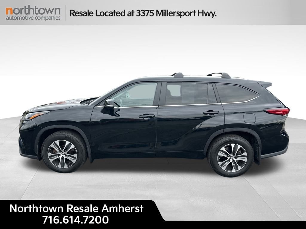 Used 2023 Toyota Highlander XLE SUV