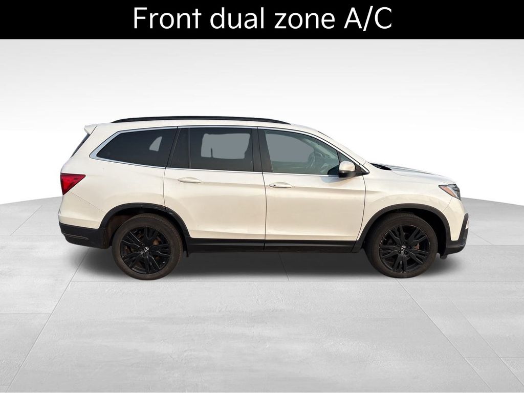 2022 Honda Pilot Special Edition photo 2
