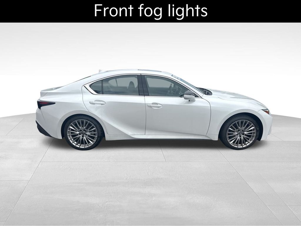 2022 Lexus IS 300 photo 2