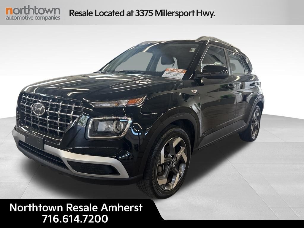 Used 2023 Hyundai Venue SEL SUV