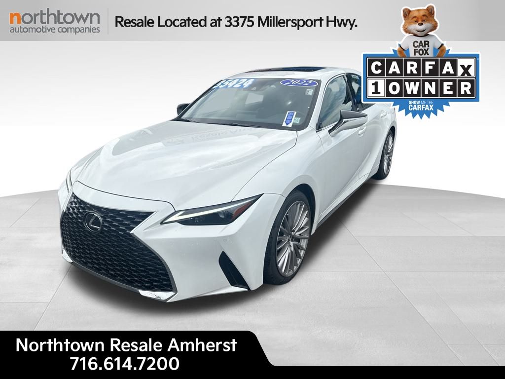2022 Lexus IS 300 photo 3