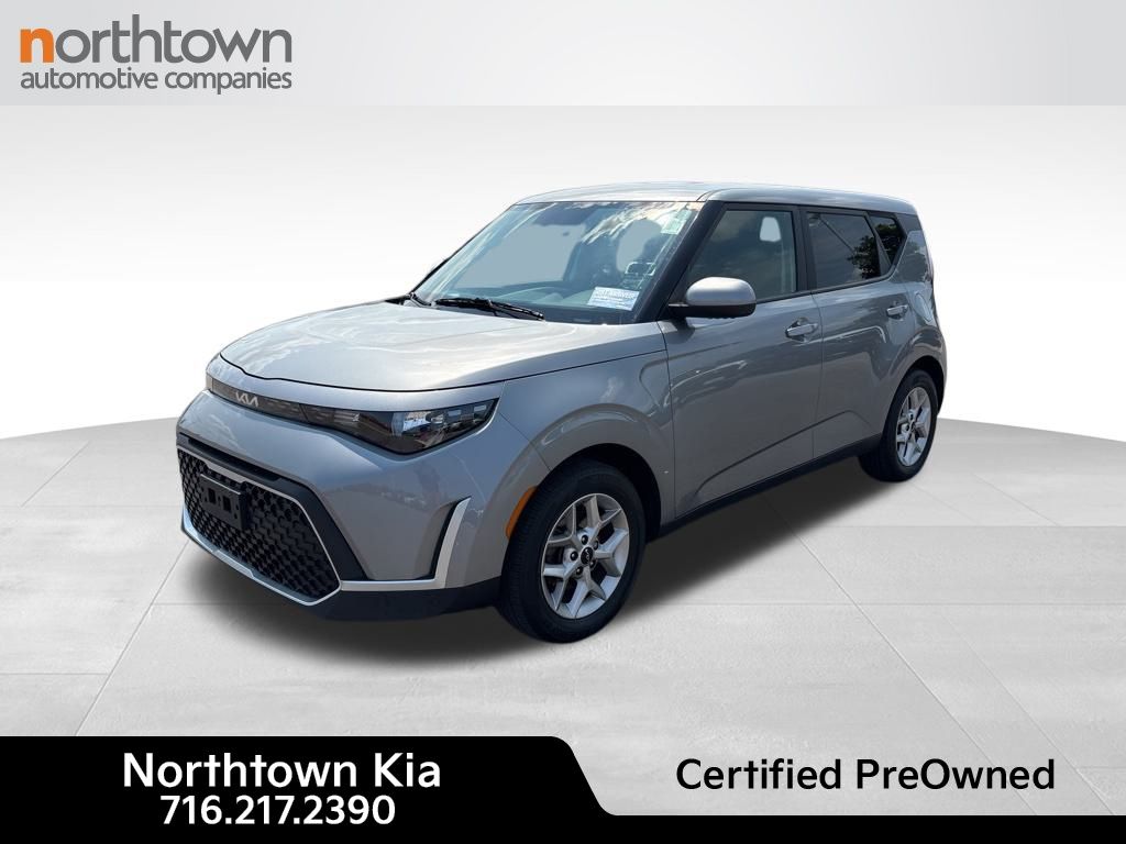 2023 Kia Soul LX photo 3