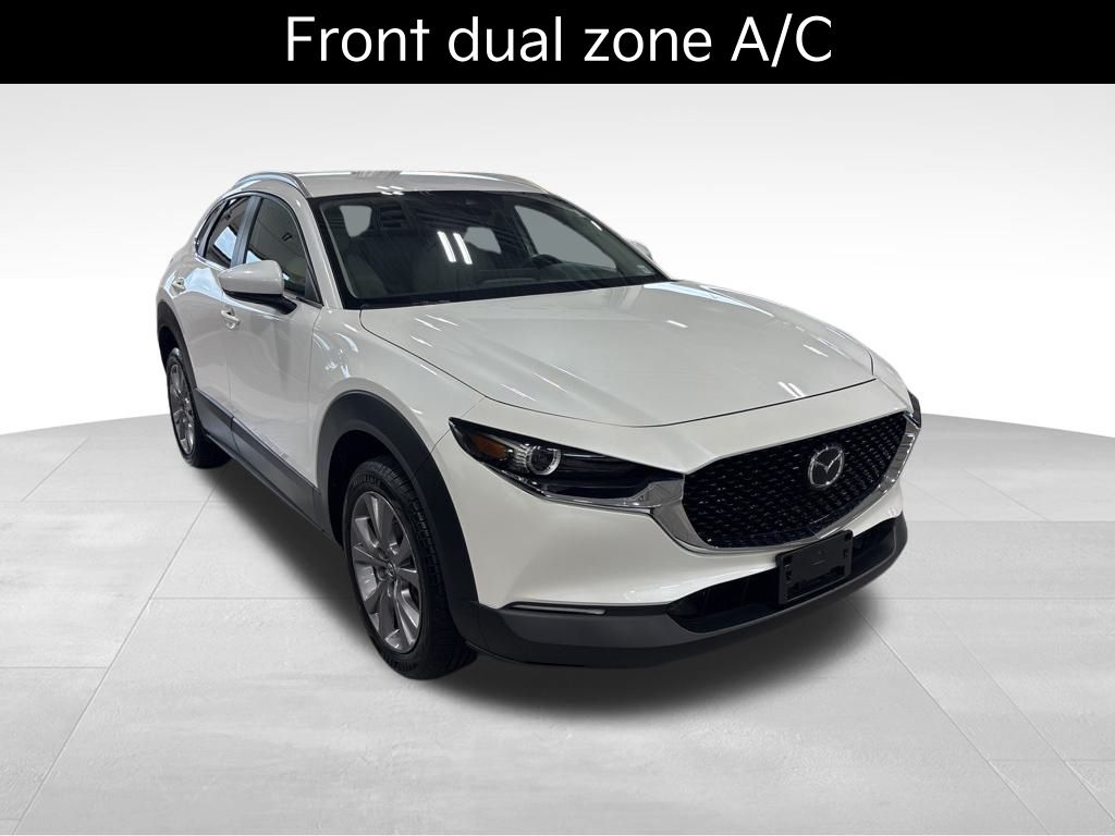 2023 Mazda CX-30 2.5 S Preferred photo 2