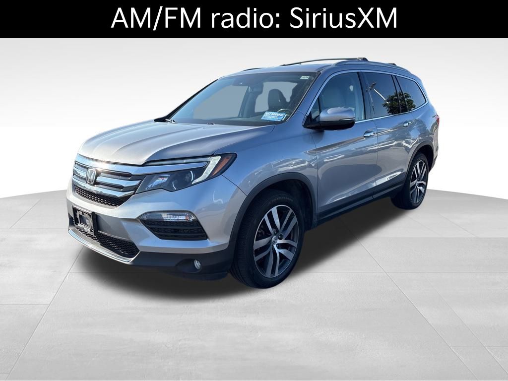 2017 Honda Pilot Touring photo 2