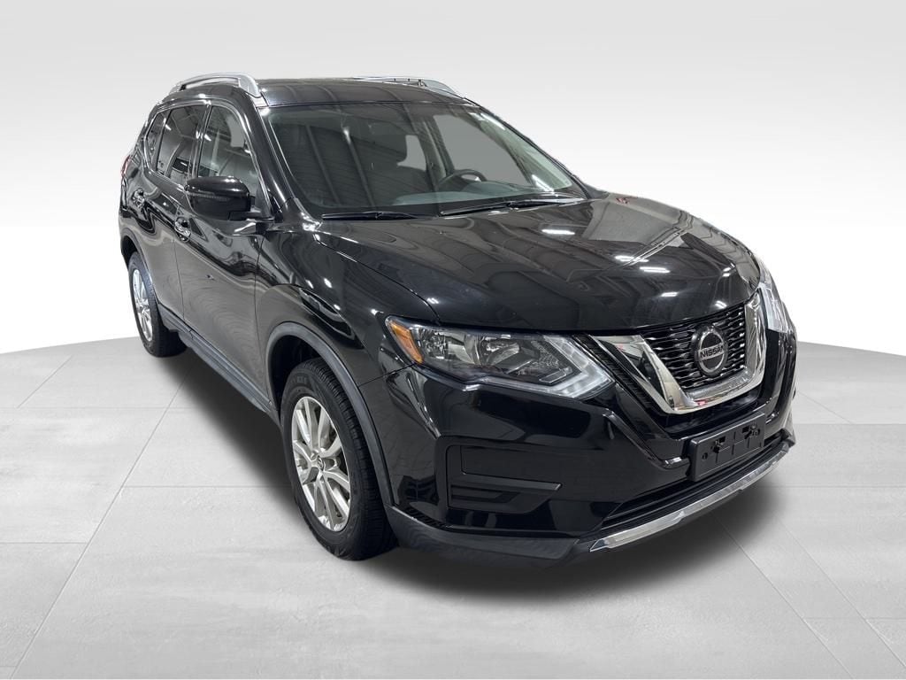 2018 Nissan Rogue SV photo 2
