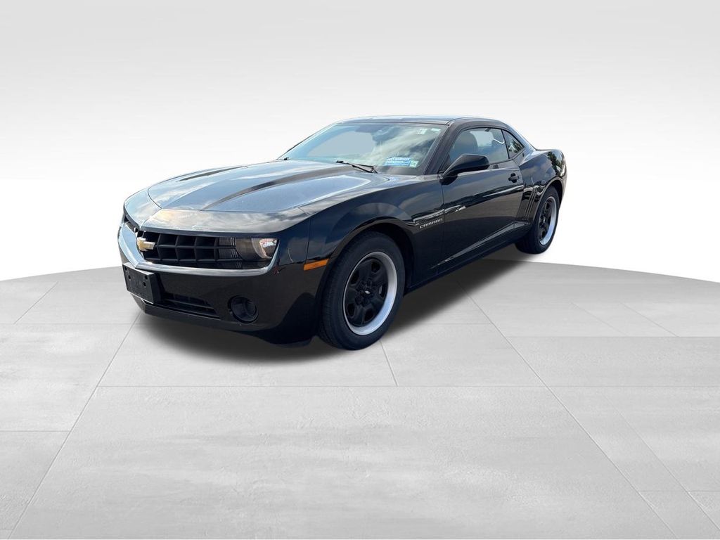 2011 Chevrolet Camaro LS photo 3