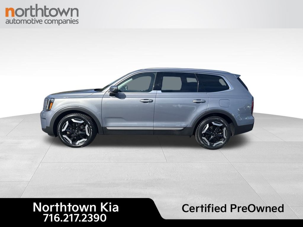 2024 Kia Telluride EX photo 2