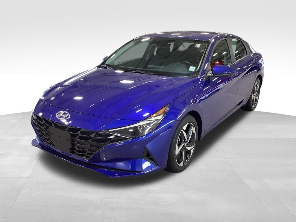 Used 2023 Hyundai Elantra SEL Sedan