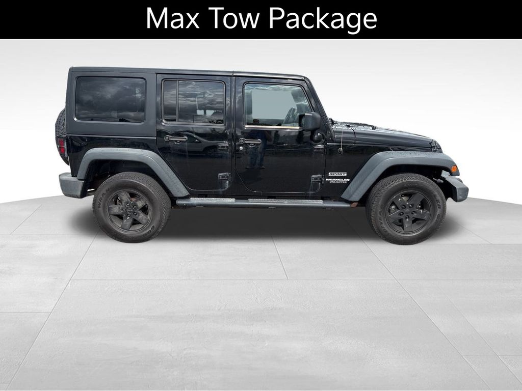 2014 Jeep Wrangler Unlimited Sport photo 2