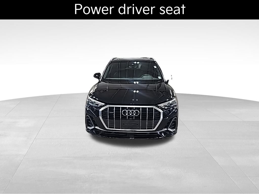 2021 Audi Q3 S line Premium photo 2