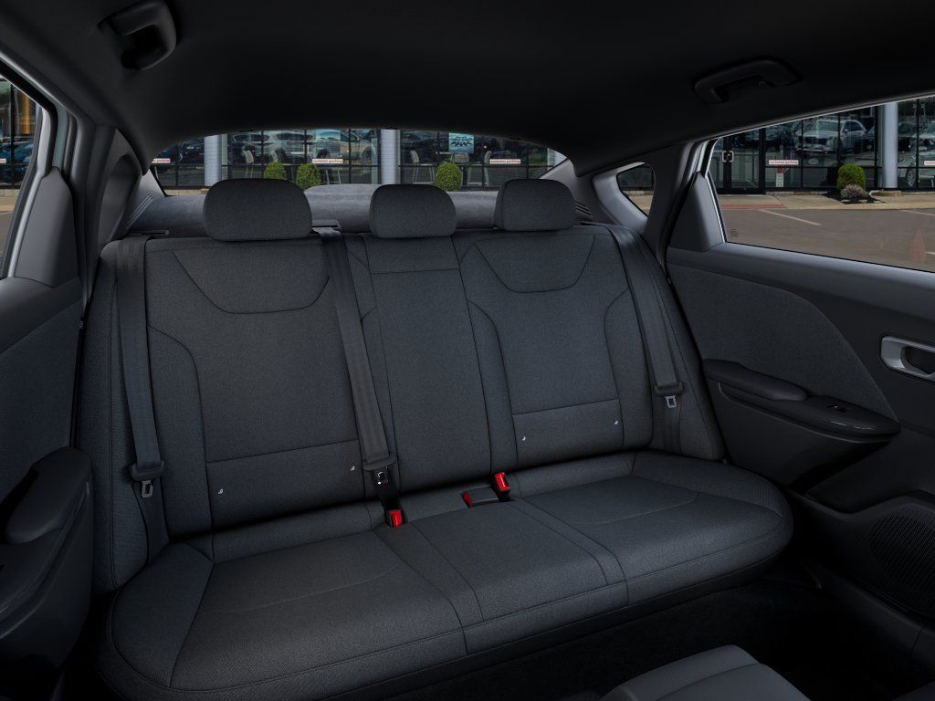 2026 Kia K4 LXS - Photo 17