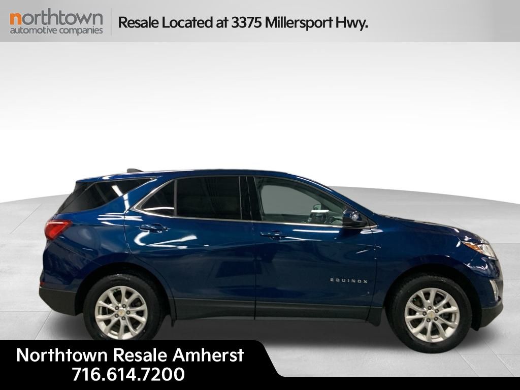 2020 Chevrolet Equinox LT photo 2