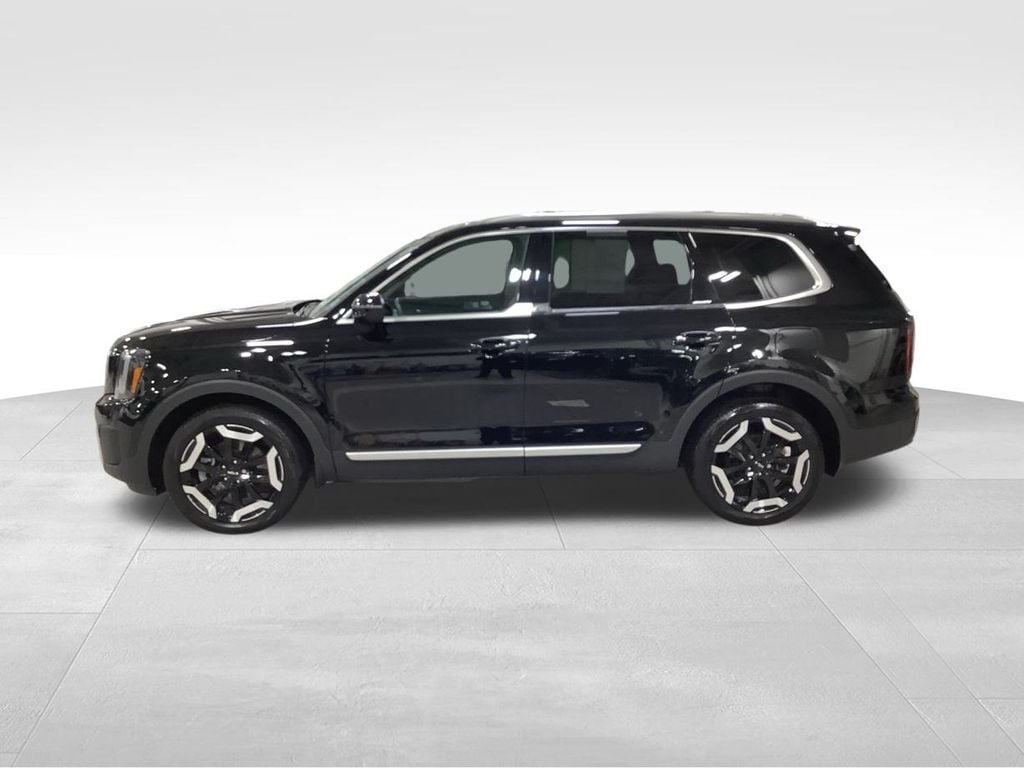 2024 Kia Telluride EX photo 4