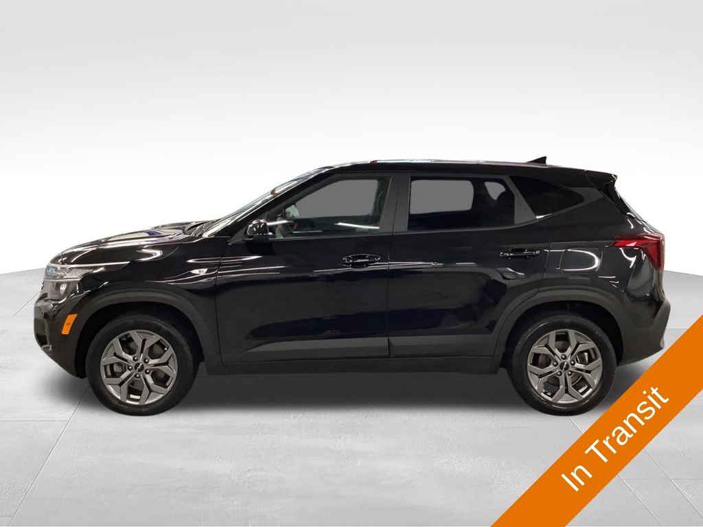 Used 2024 Kia Seltos LX SUV