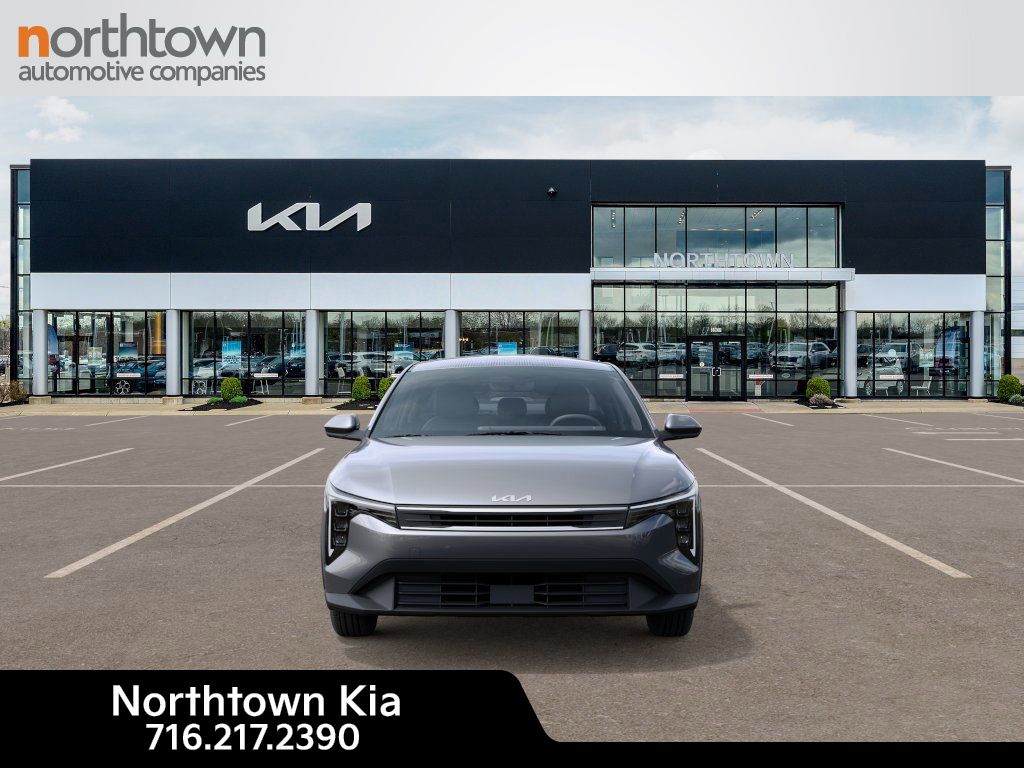 2025 Kia K4 LXS photo 2