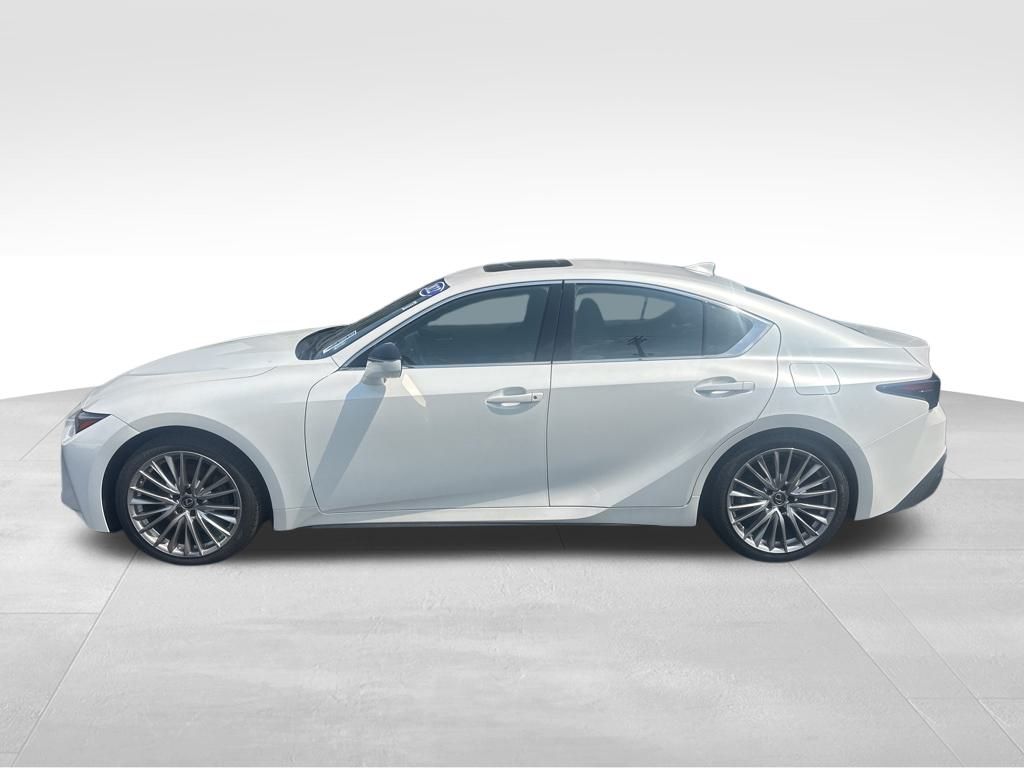 2022 Lexus IS 300 photo 4